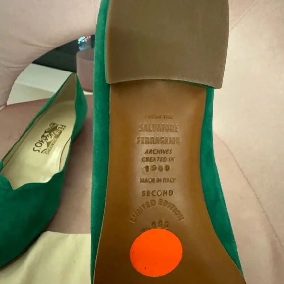 NWT Salvatore Ferragamo Turchina Ballet Flats Shoes in Green - Picture 5 of 8